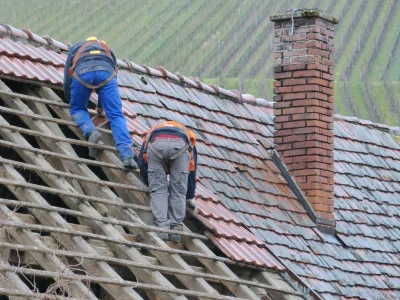 Roofing worker